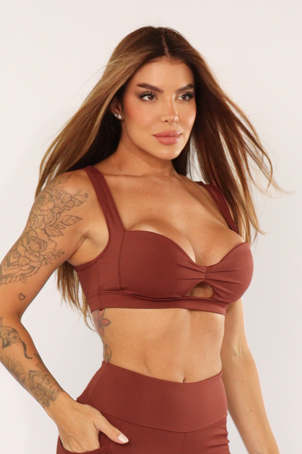 Cropped Dynamic Supreme