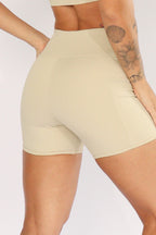Short Dynamic Supreme